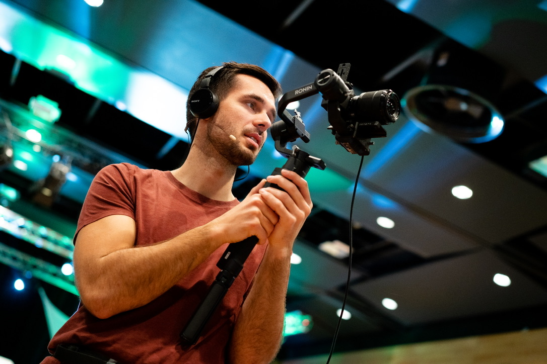 slideshowImage_1067-1